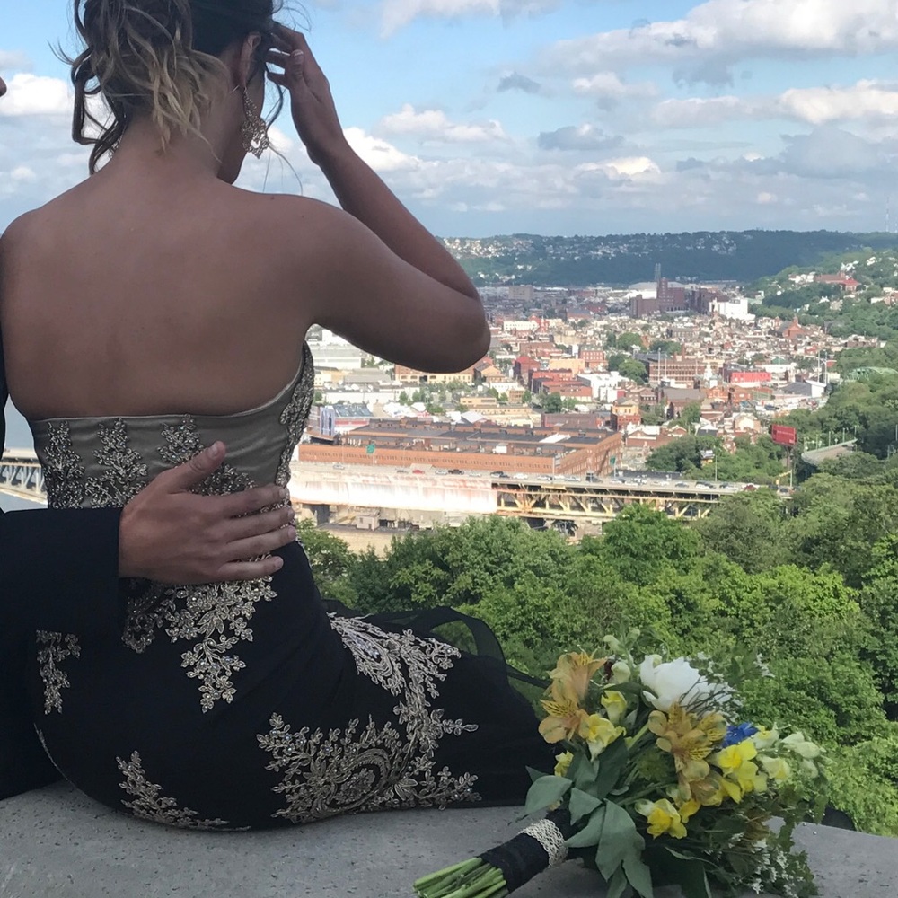 Prom Dress - Picture 2 of 5